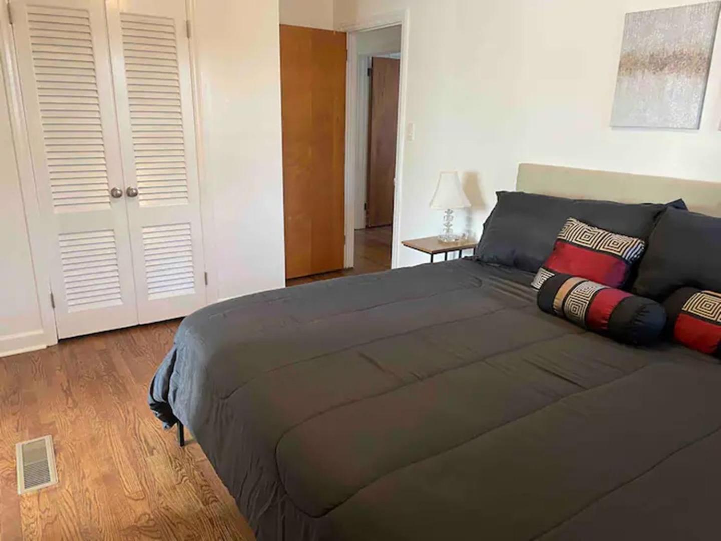 Casa de férias West-end Downtown - Easy Access To Airport & Jcsu Charlotte