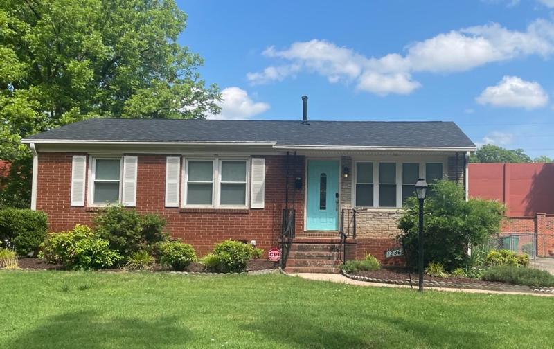 West-end Downtown - Easy Access To Airport & Jcsu Casa de férias